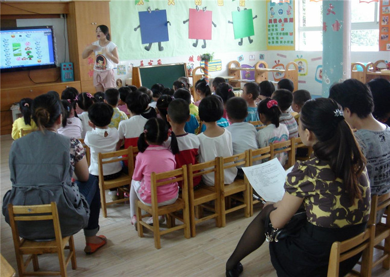 幼教觸摸互動系統(tǒng)-磐眾科技(廣州)有限公司